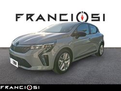 Grigio chiaro Usata 2025 Renault Clio V Evolution | 20.990 € (Cara)