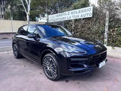 Nero jet Usata 2018 Porsche Cayenne Turbo SUV | 68.000 € (Super prezzo)