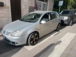 Usata 2007 VW Golf V Due volumi | 2000 € (Buon prezzo)