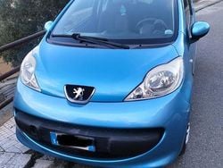 Usata 2006 Peugeot 107 Due volumi | 2000 € (Buon prezzo)