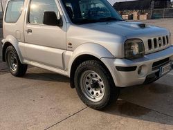 Grigio Usata 2004 Suzuki Jimny SUV | 10.000 € (Cara)
