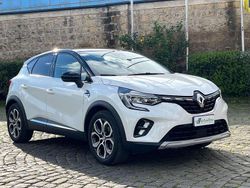 Bianco perlato Usata 2023 Renault Captur Techno SUV | 17.999 € (Buon prezzo)
