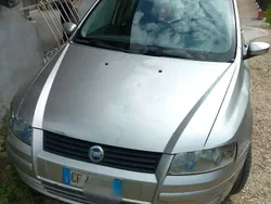 Grigio Usata 2003 Fiat Stilo Dynamic Tre volumi | 1350 € (Buon prezzo)