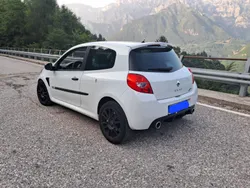 Usata 2010 Renault Clio R.S. R.S. Due volumi | 18.000 € (Cara)