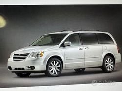 Grigio Usata 2010 Chrysler Grand Voyager Monovolume | 7500 € (Buon prezzo)