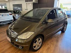 Grigio Usata 2010 Mercedes A160 Avantgarde Monovolume | 4900 € (Buon prezzo)