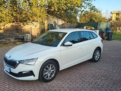 Bianco Usata 2021 Skoda Scala Due volumi | 14.500 € (Buon prezzo)