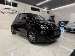Nero Usata 2023 Fiat 500e La Prima Tre volumi | 14.750 € (Ottimo prezzo)