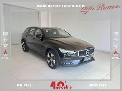 Nero Usata 2022 Volvo V60 CC Business Edition Station wagon | 37.890 € (Buon prezzo)