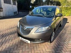 Grigio Usata 2014 Lancia Ypsilon Silver Due volumi | 5950 € (Ottimo prezzo)