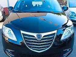 Nero Usata 2015 Lancia Ypsilon Gold Due volumi | 8200 € (Buon prezzo)