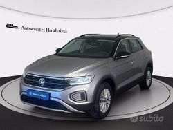 Pyrit silver met/tetto nero me Usata 2022 VW T-Roc Life SUV | 20.900 € (Buon prezzo)