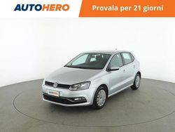 Argento Usata 2017 VW Polo Comfortline Tre volumi | 9099 € (Buon prezzo)