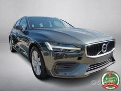 Grigio Usata 2019 Volvo V60 Momentum Station wagon | 17.900 € (Buon prezzo)