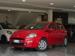Usata 2015 Fiat Punto Lounge Due volumi | 5490 € (Buon prezzo)