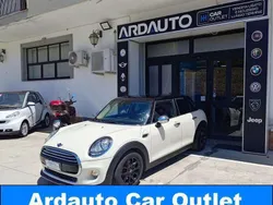 Bianco Usata 2015 Mini Cooper D Due volumi | 9900 € (Buon prezzo)