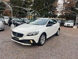 Bianco Usata 2015 Volvo V40 CC Business Edition Station wagon | 8300 € (Buon prezzo)