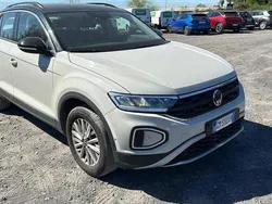 Beige Usata 2023 VW T-Roc Life SUV | 22.900 € (Buon prezzo)