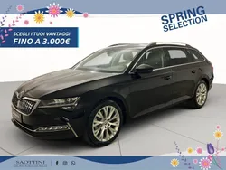 Nero tulipano perlato Usata 2020 Skoda Superb Style Station wagon | 19.900 €