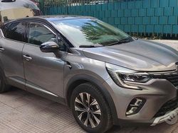 Grigio Usata 2023 Renault Captur Techno SUV | 18.200 € (Buon prezzo)