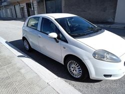 Bianco Usata 2007 Fiat Grande Punto Due volumi | 3300 € (Buon prezzo)