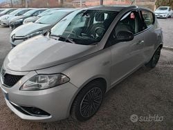 Grigio Usata 2019 Lancia Ypsilon Platinum Due volumi | 10.400 € (Buon prezzo)