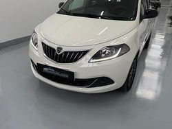 Blu Usata 2024 Lancia Ypsilon Gold Due volumi | 15.999 € (Cara)