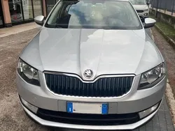 Argento Usata 2014 Skoda Octavia Ambition Station wagon | 7400 € (Buon prezzo)