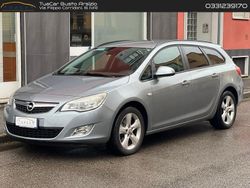 Argento Usata 2011 Opel Astra Cosmo Tre volumi | 3400 € (Buon prezzo)