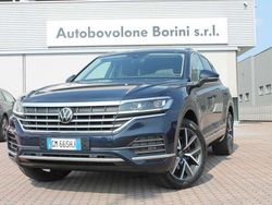 Meloe blu Usata 2023 VW Touareg Elegance SUV | 53.900 € (Buon prezzo)