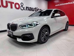 Bianco Usata 2020 BMW 118 Sport Line Due volumi | 19.900 € (Molto cara)