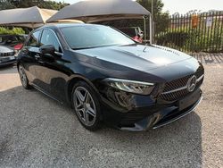 Nero Usata 2024 Mercedes A180 AMG line Tre volumi | 33.870 € (Buon prezzo)