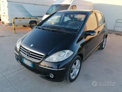 Nero Usata 2006 Mercedes A180 Avantgarde Tre volumi | 1999 € (Buon prezzo)