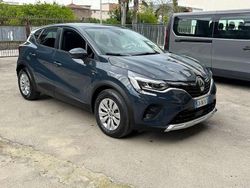 Blu/azzurro Usata 2020 Renault Captur SUV | 14.150 € (Buon prezzo)