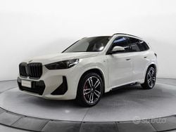 Alpin white / pastello Usata 2024 BMW X1 M Sport SUV | 45.900 € (Ottimo prezzo)