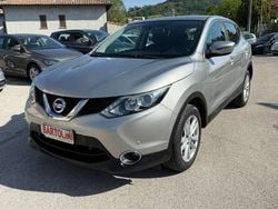 Grigio Usata 2015 Nissan Qashqai Tekna SUV | 10.900 € (Buon prezzo)