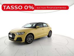 Giallo pitone metallizzato nero mito met Usata 2020 Audi A1 Sportback S-Line Due volumi | 17.500 € (Ottimo prezzo)
