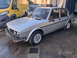 Grigio Usata 1981 Alfa Romeo Alfetta Tre volumi | 12.500 €