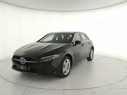 Nero notte Nuova 2024 Mercedes A250 Advanced Tre volumi | 40.900 € (Buon prezzo)