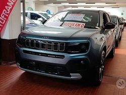 Grigio Nuova 2025 Jeep Avenger Summit SUV | 26.900 € (Buon prezzo)