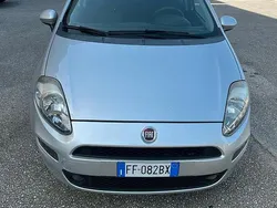 Grigio Usata 2016 Fiat Punto Due volumi | 6000 € (Buon prezzo)