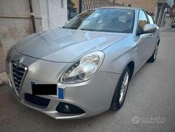 Grigio Usata 2013 Alfa Romeo Giulietta Tre volumi | 8000 € (Buon prezzo)