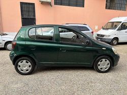 Verde Usata 2003 Toyota Yaris Sol Tre volumi | 1500 € (Ottimo prezzo)