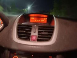 Nero Usata 2008 Peugeot 207 Tre volumi | 2800 € (Buon prezzo)