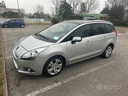 Grigio Usata 2011 Peugeot 5008 Station wagon | 5500 € (Buon prezzo)