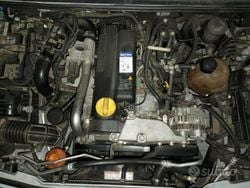 Grigio Usata 2005 Suzuki Jimny SUV | 8000 € (Buon prezzo)