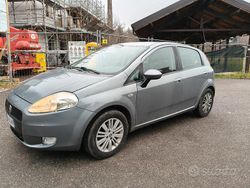 Grigio Usata 2006 Fiat Grande Punto Due volumi | 2450 € (Ottimo prezzo)