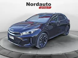 Nero Usata 2023 Kia XCeed Style SUV | 27.900 € (Molto cara)