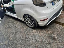 Bianco Usata 2009 Ford Fiesta Sport Due volumi | 4500 €