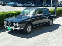 Blu Usata 1970 Alfa Romeo 2000 Tre volumi | 19.500 €